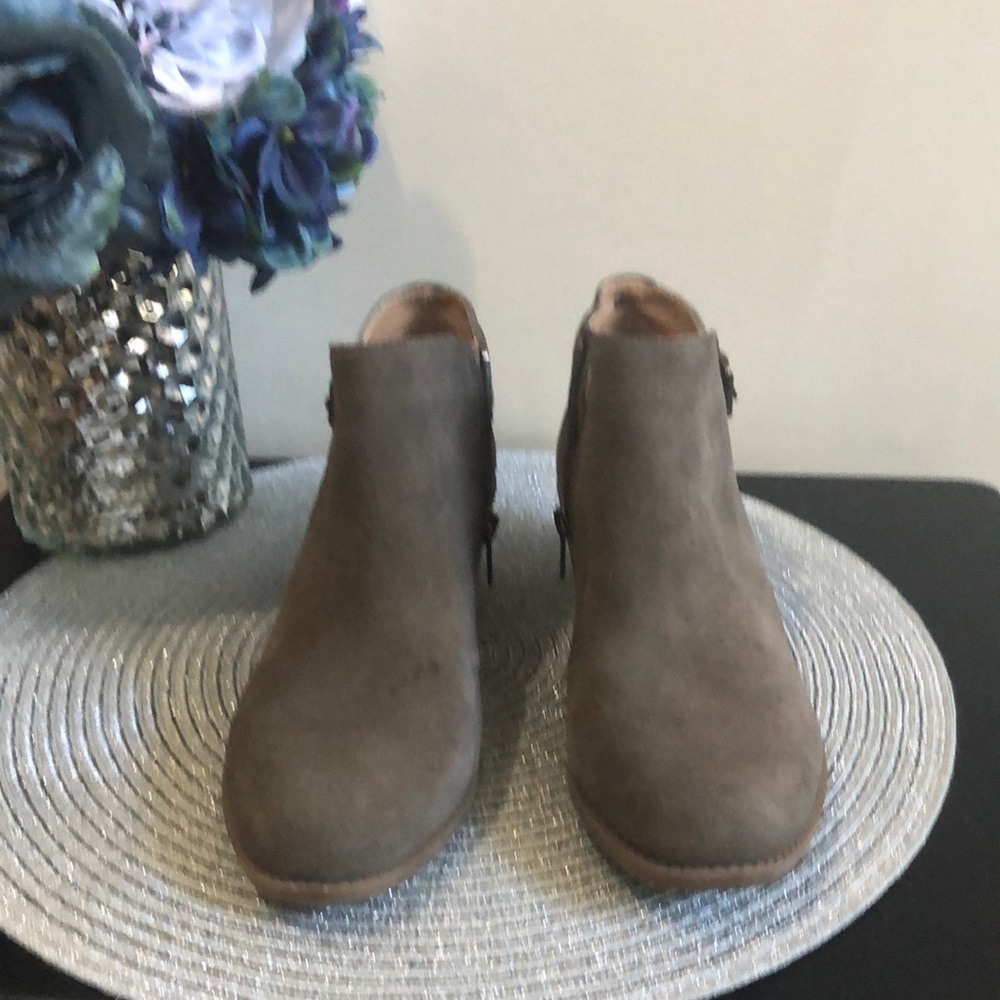 Vionic Suede & Leather Ankle boots